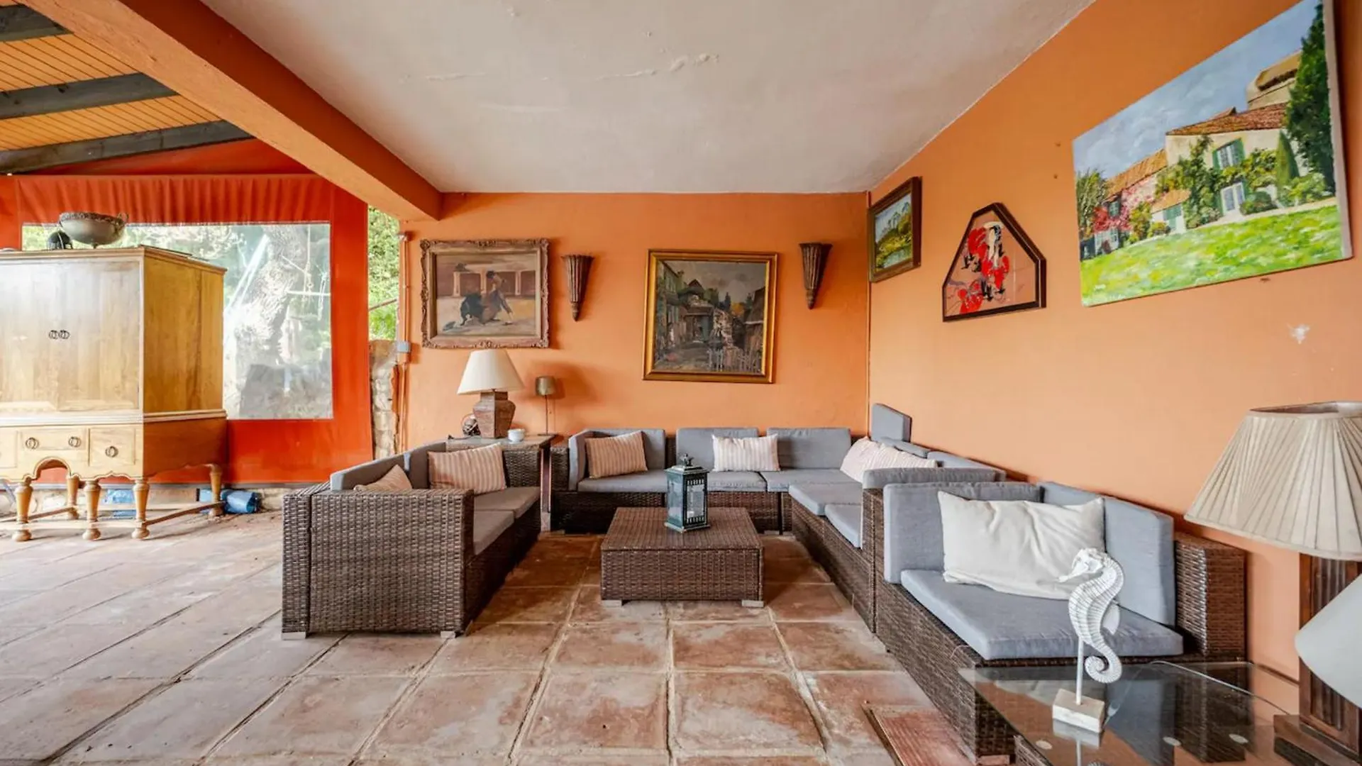 Tess Casantigua, Una Casa Con Sabor A Guatemala Torremolinos Spain