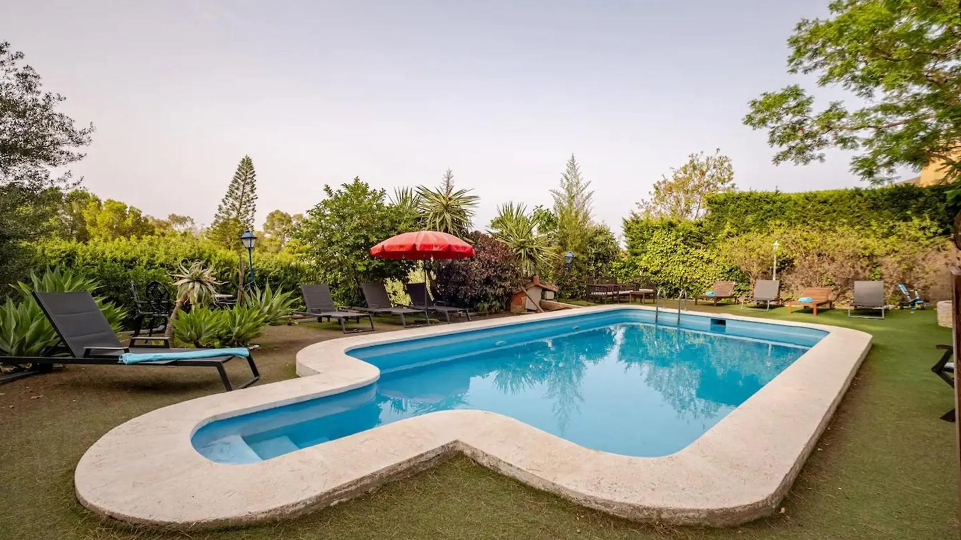 Tess Casantigua, Una Casa Con Sabor A Guatemala Torremolinos Holiday home